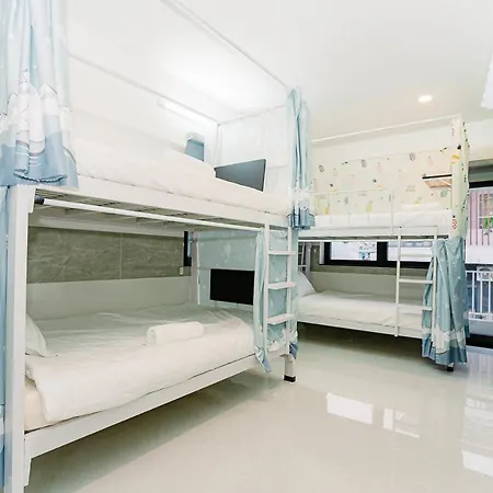 Aloha Saigon Premium Hostel By Local Travel Experts - Newly Opened, Less-Touristy Location, Spacious Rooms, Glass Shower Bathroom, Free Breakfast & Walking Tour Ho Chi Minh City Exterior photo