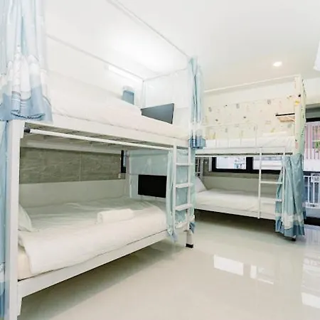 Aloha Saigon Premium Hostel By Local Travel Experts - Newly Opened, Less-Touristy Location, Spacious Rooms, Glass Shower Bathroom, Free Breakfast & Walking Tour Ho Chi Minh City Exterior photo